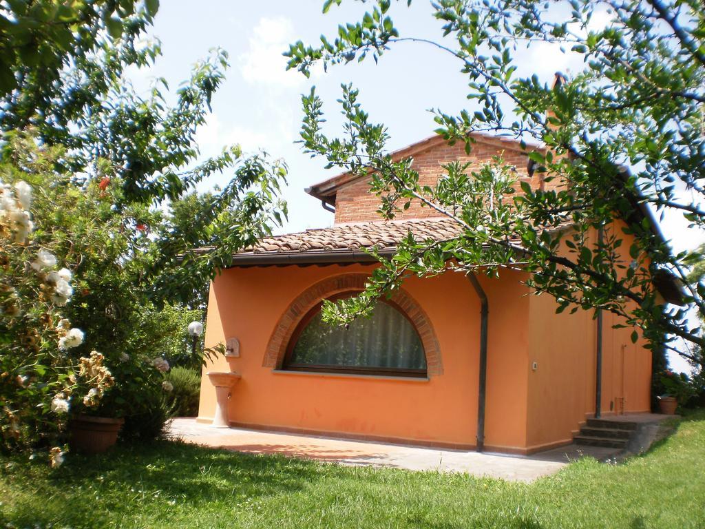 Agriturismo Poggio Al Tesoro Crespina Zimmer foto